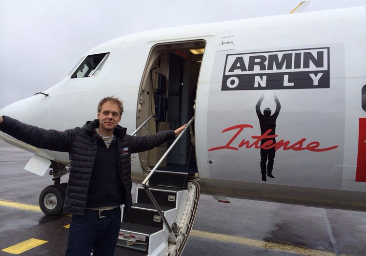 Armin+van+Buuren+aircraft